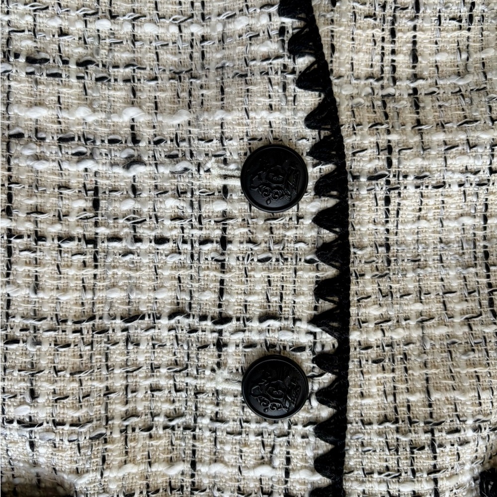 Talbots Ivory and Black Tweed Blazer - Picture 4 of 8